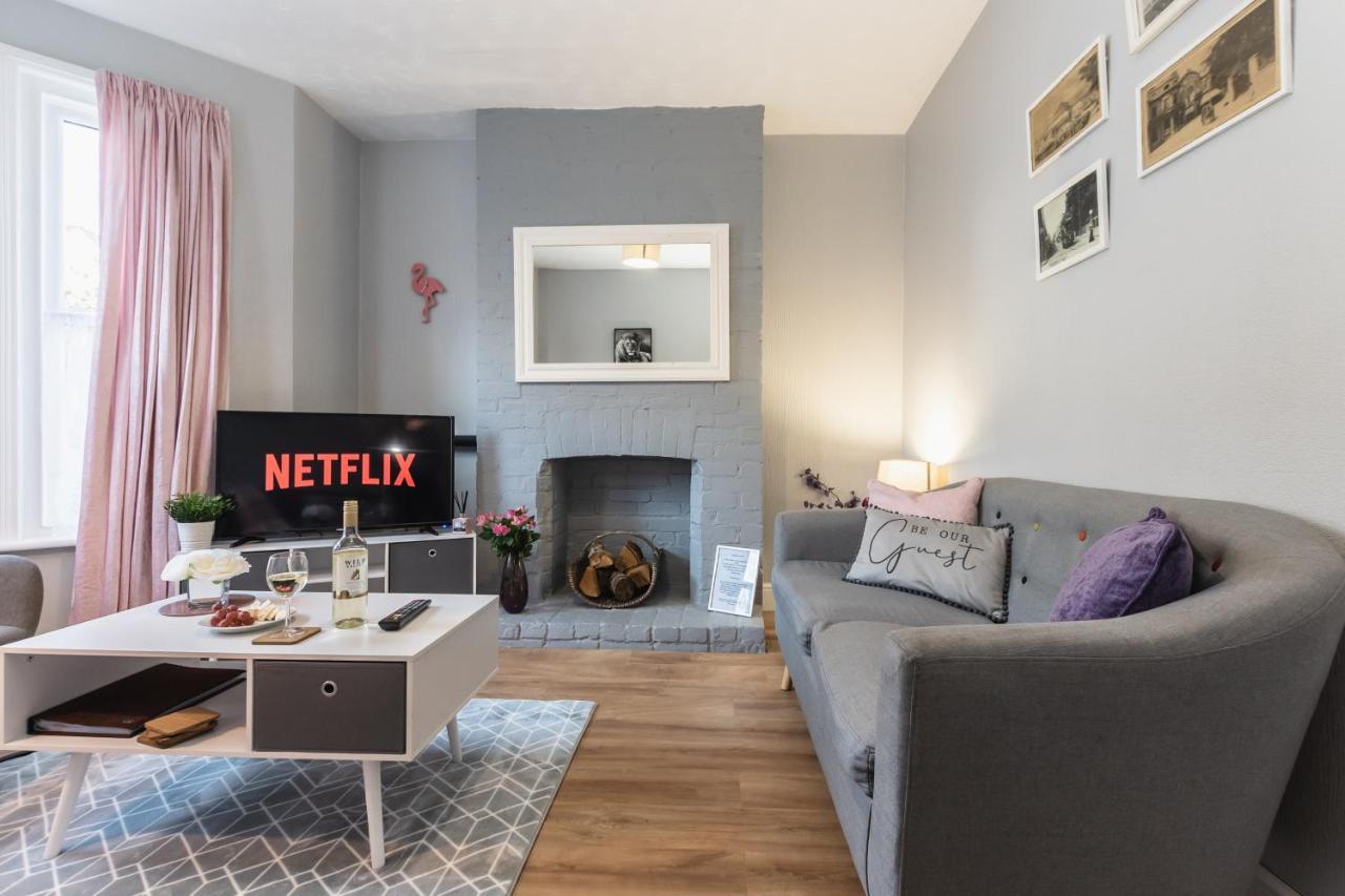 3-Bedroom House L Fast Wi-Fi L Garden L Newly Decorated L Close To Shops And Restaurants Борнмут Экстерьер фото