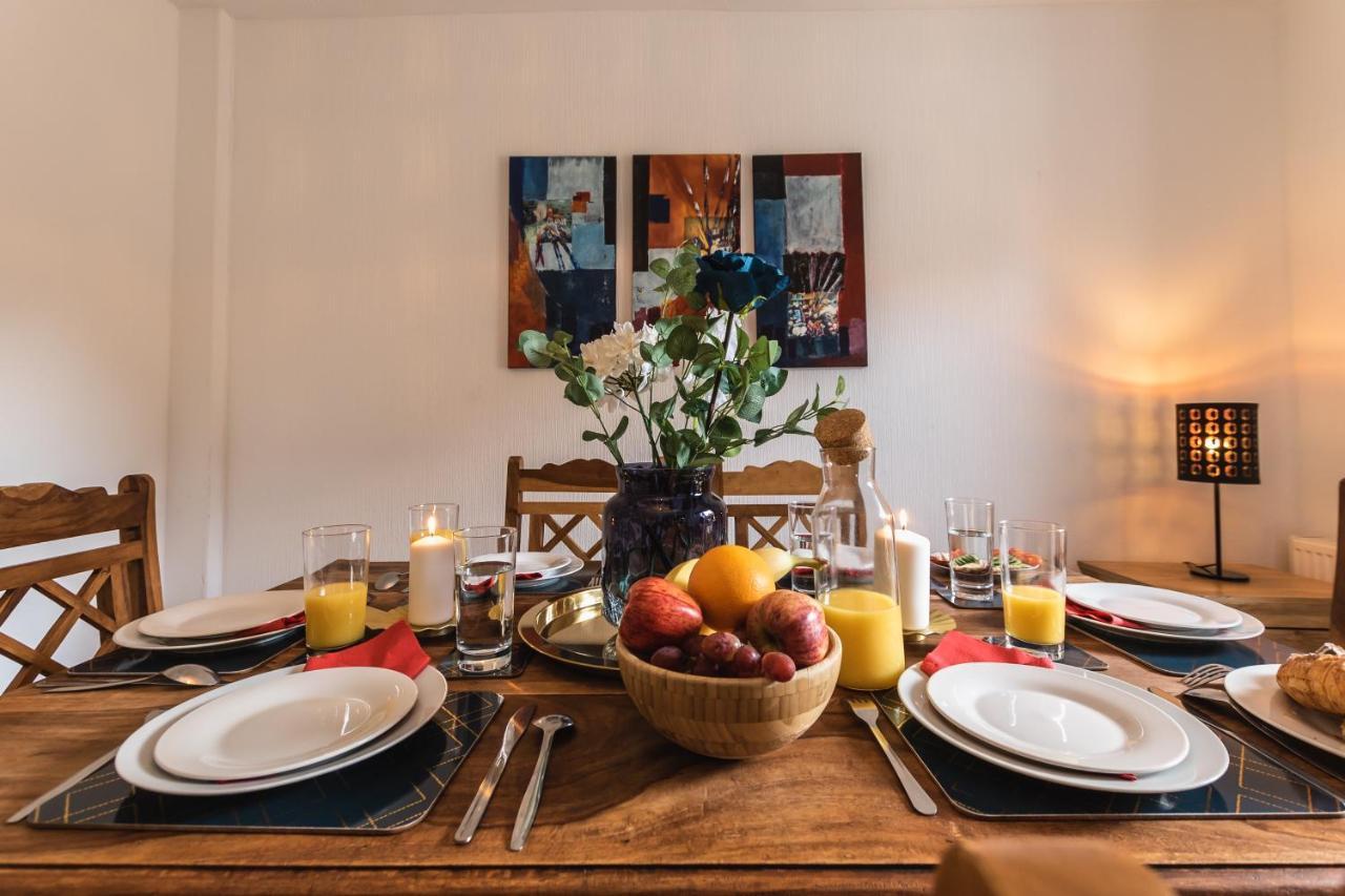 3-Bedroom House L Fast Wi-Fi L Garden L Newly Decorated L Close To Shops And Restaurants Борнмут Экстерьер фото