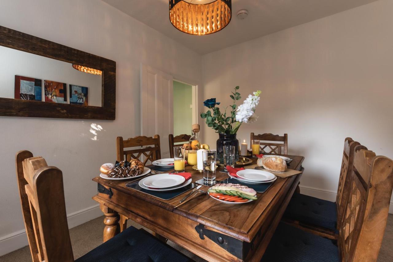3-Bedroom House L Fast Wi-Fi L Garden L Newly Decorated L Close To Shops And Restaurants Борнмут Экстерьер фото