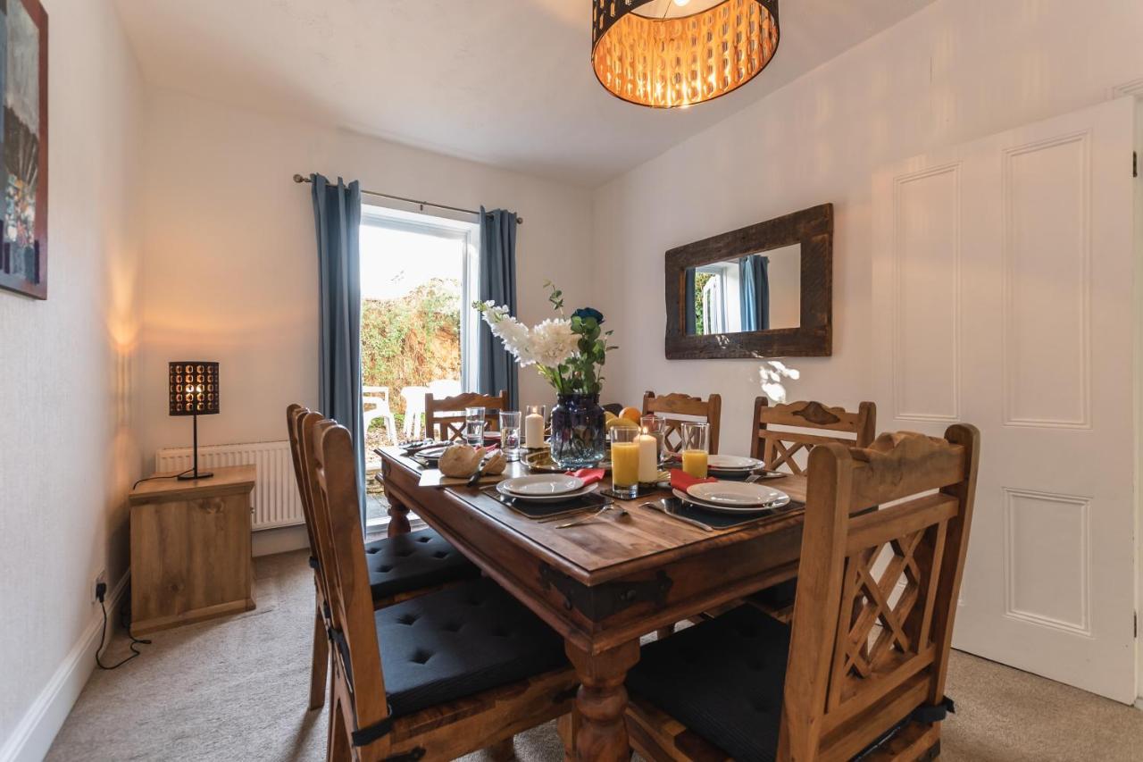 3-Bedroom House L Fast Wi-Fi L Garden L Newly Decorated L Close To Shops And Restaurants Борнмут Экстерьер фото